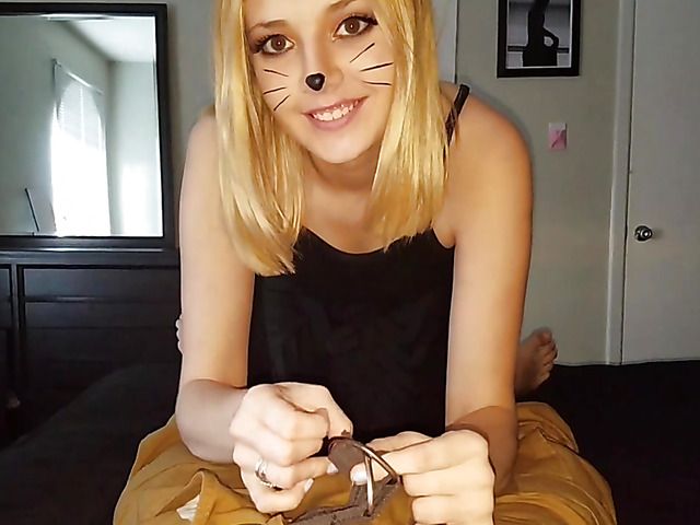 Lena Anderson - Girlfriend blowjob on Halloween