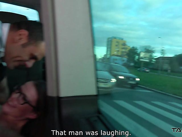 Pick up fuck in a van with four-eyed Samanta