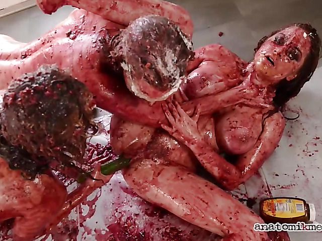 Messy lesbian three-way to blow your mind