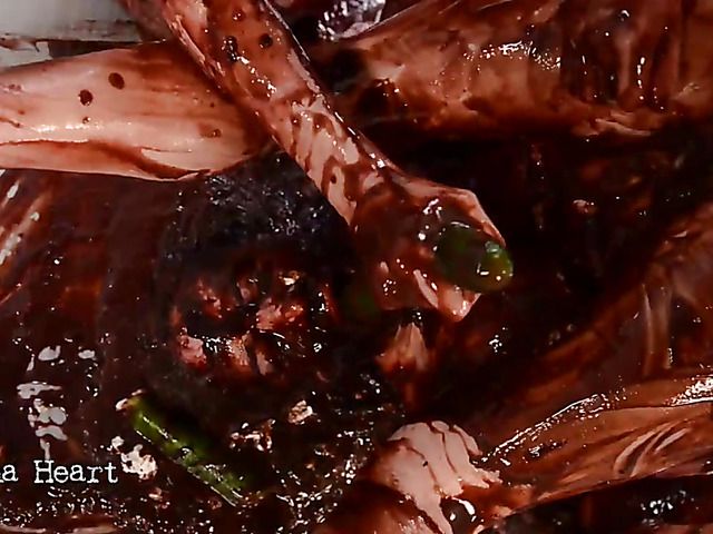 Messy lesbian three-way to blow your mind