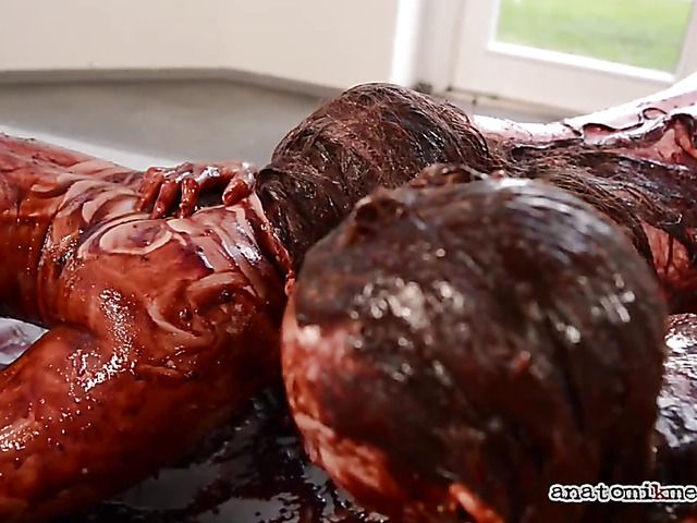 Messy lesbian three-way to blow your mind