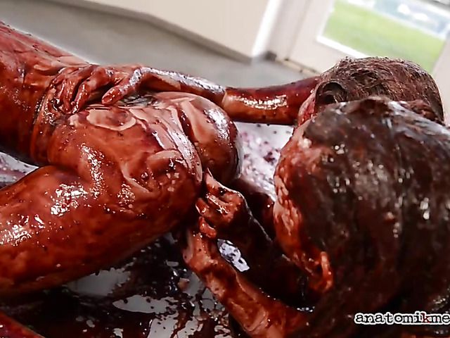 Messy lesbian three-way to blow your mind