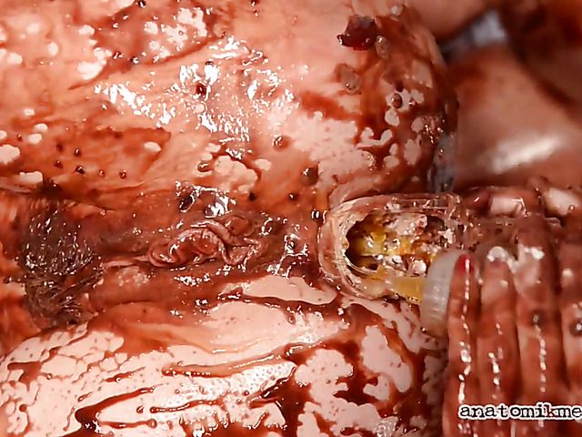 Messy lesbian three-way to blow your mind