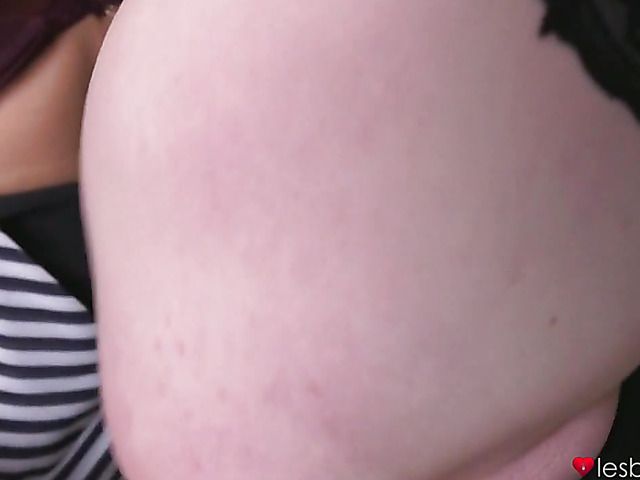 Bianca Bennet and Nikita Ricci have lesbian sex at work