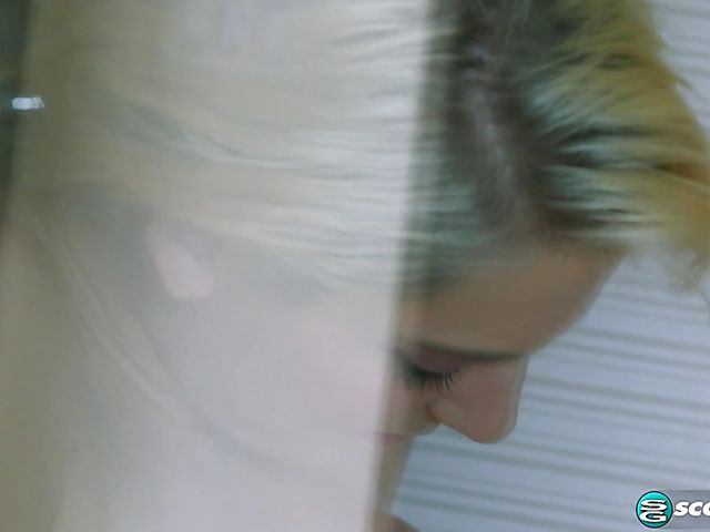 Blonde shower fun for your viewing pleasure