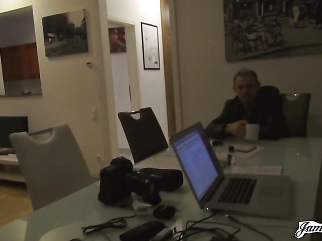 MMF homemade 3some with tight Blue Angel