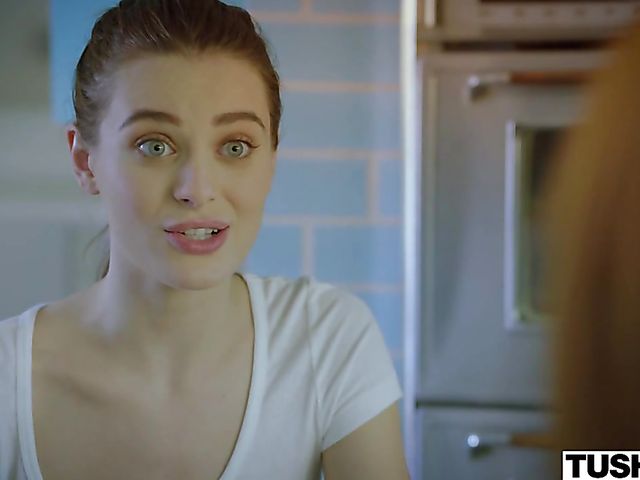 Tushy anal with young sweetheart Lana Rhoades