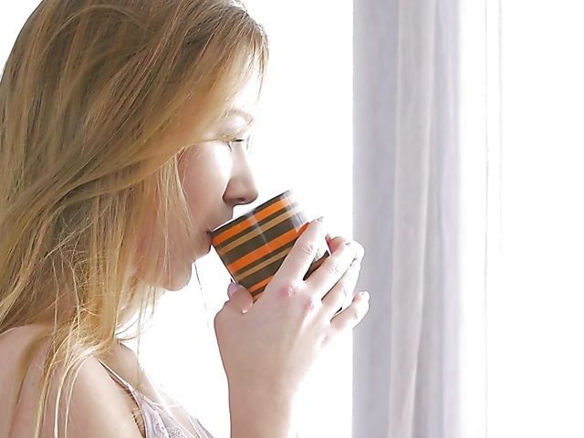 Morning sex with amazing Alexis Crystal