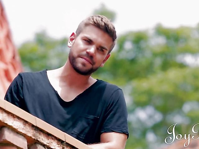 Hot outdoor sex with Spanish babe Alexa Tomas