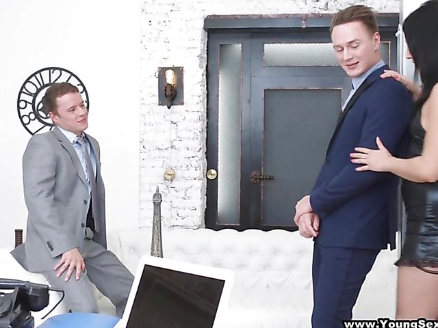 Double penetration leads to double facial