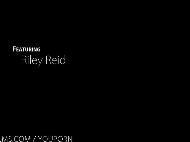 Sporty teen Riley Reid banging on exercise ball