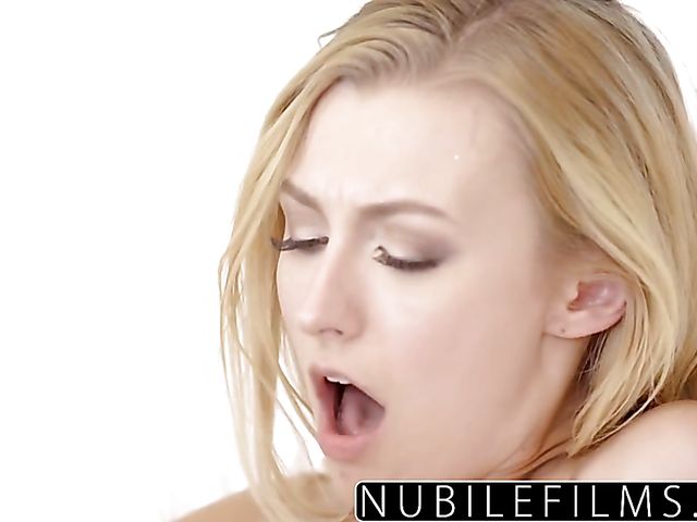 Alexa Grace - Morning sex in black lingerie 