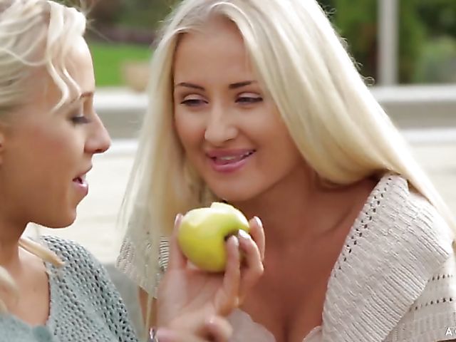 Charming blonde lesbians have a picnic 
