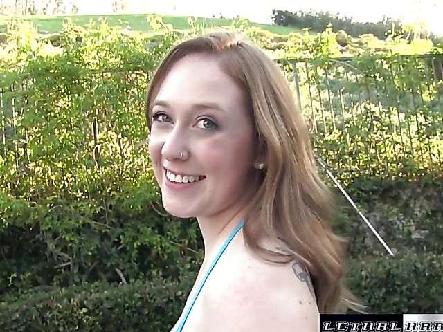 Big ass teen flaunts her booty and gets fucked