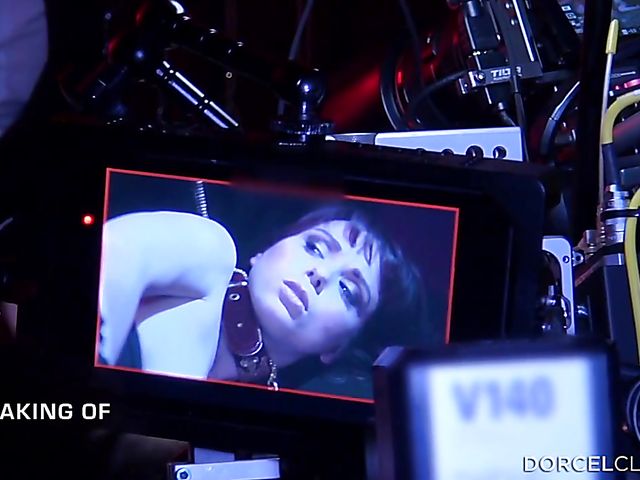 Behind the scenes of lovely Ariel Rebel