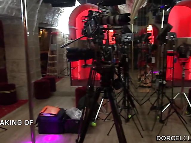 Behind the scenes of lovely Ariel Rebel