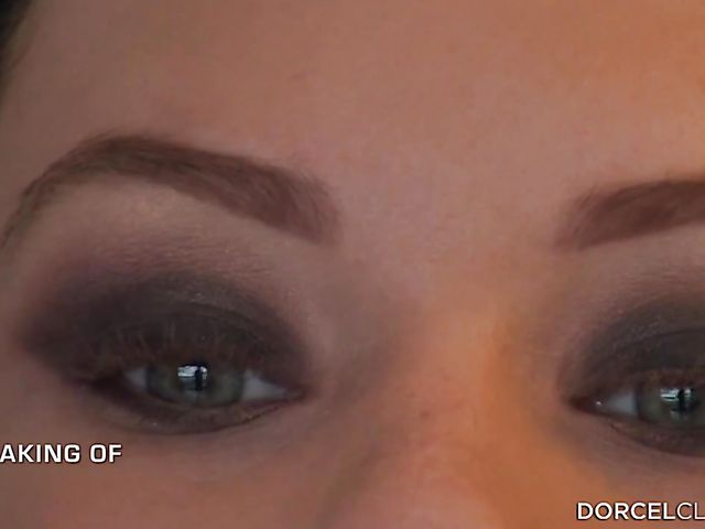 Behind the scenes of lovely Ariel Rebel