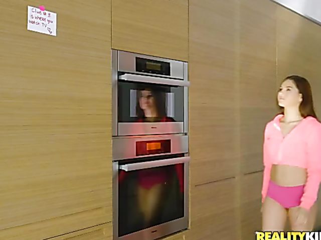 Teen lesbian Kristen Scott doing it with Shyla Jennings