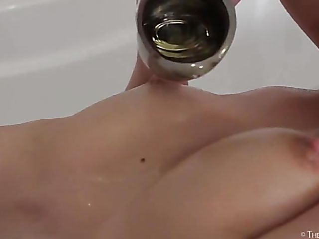 Oiled solo model Mira V finger bangs her slit