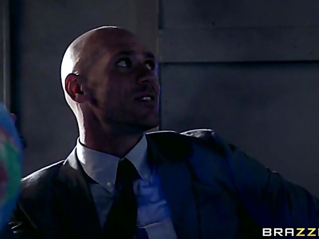 Bespectacled Peta Jensen with gigantic tits sucks and fucks