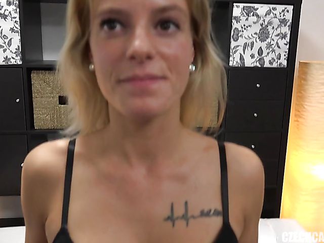 Amateur Czech lady Sandra takes a cock on casting