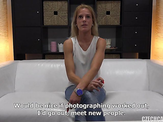 Amateur Czech lady Sandra takes a cock on casting