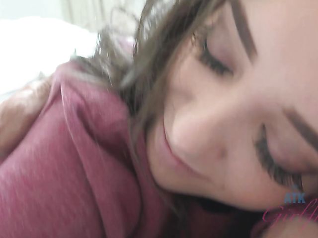 Cute and sweet Gia Paige sex tape