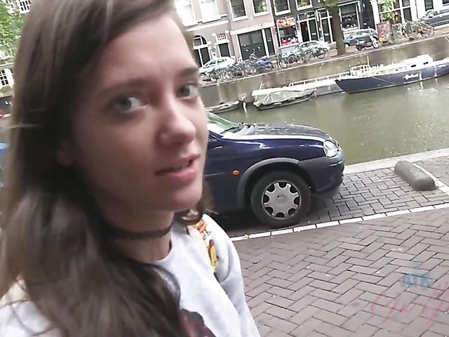 Cute and sweet Gia Paige sex tape