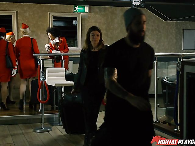 Interracial sex with ebony stewardess Luna Corazon