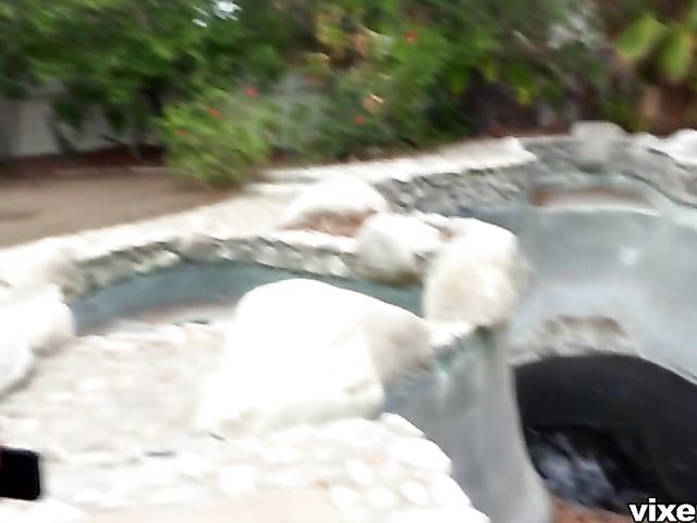 Outdoor sex in the backyard with shaved girl Kara Faux