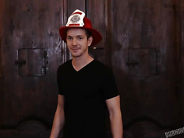 Black haired goth teen Gina Valentina gets screwed