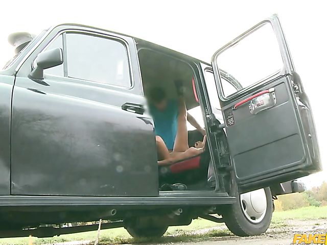 Small tits lady Amanda Black gets banged in a cab