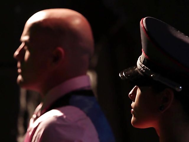 Riley Steele lesbian loving in the dark