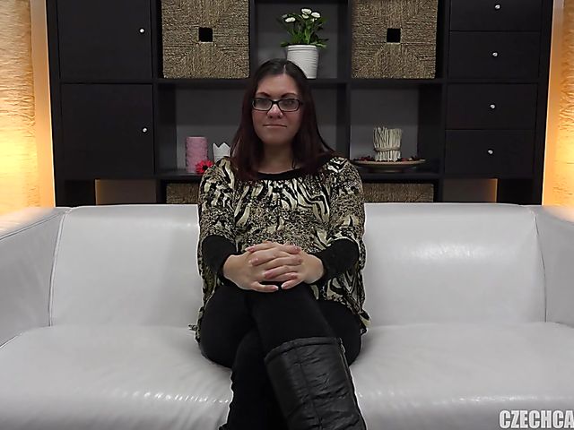 Pregnant amateur Andela spreads her pussy