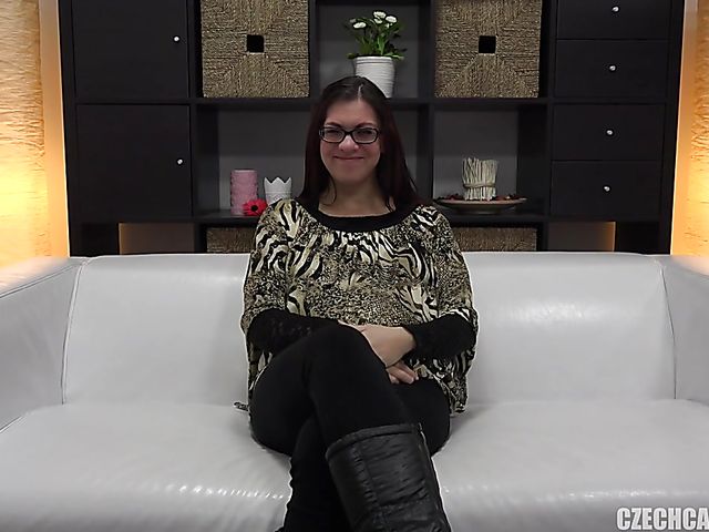 Pregnant amateur Andela spreads her pussy