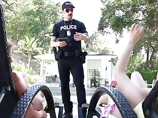 Big tit threesome with Brooklyn Chase and Penny Pax