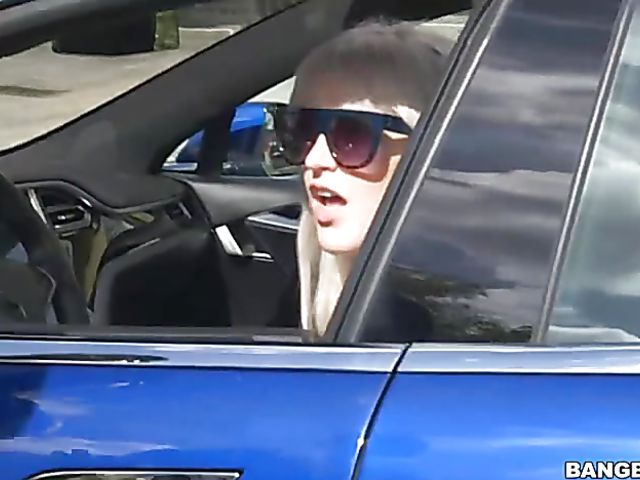 Interracial outdoor 3some with black cops fucking Kiki Parker