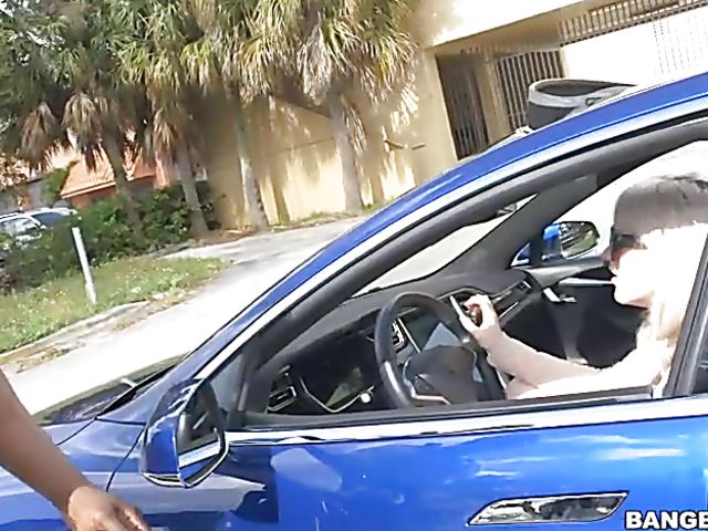 Interracial outdoor 3some with black cops fucking Kiki Parker