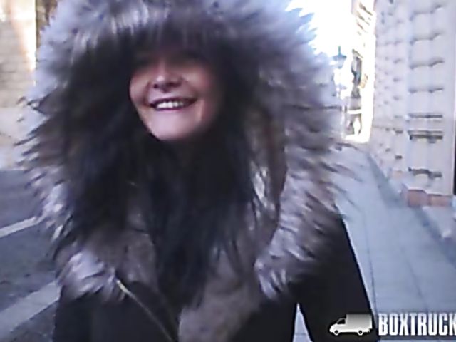 Public sex in the box with Dolly Diore