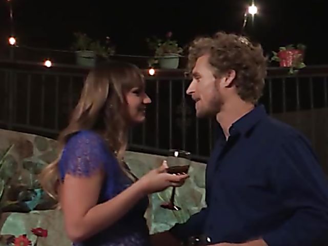 Hot sex in the restaurant with a pretty babe