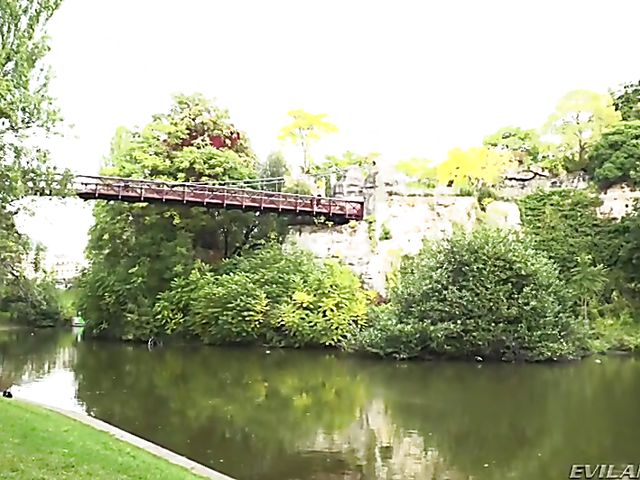 Elegant MILF gets penetrated on the couch