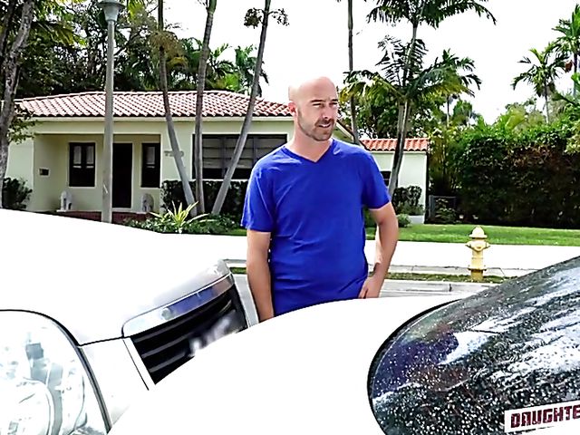 Daughter fucks dad fantasy with Joseline Kelly and Raylin Ann