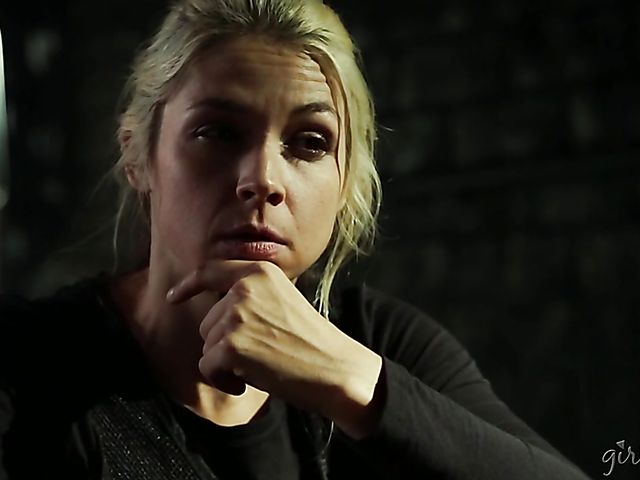 Very hot lesbian scene with Abella Danger and Luna Star