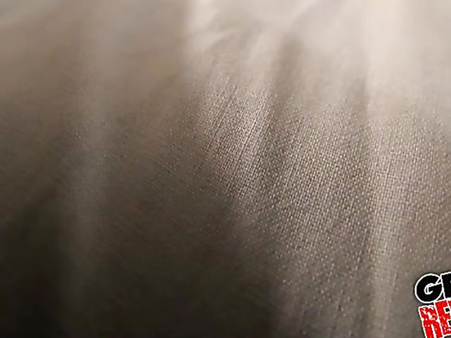 Skinny bikini teen Tysen Rich has sex with her BF