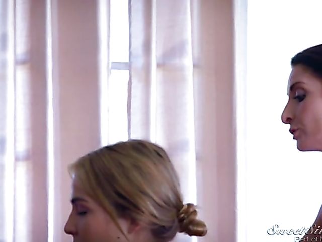 Blair Williams nude yoga with a guy and a great fuck