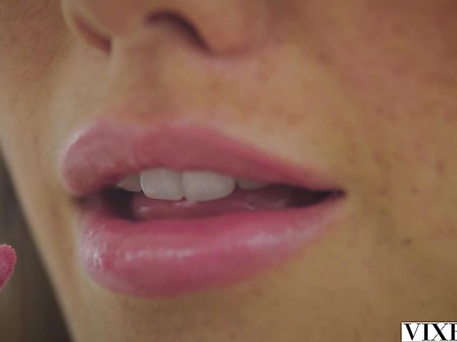 Pantyhose fuck with delicious Eva Lovia