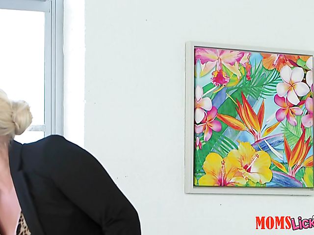 Old and young lesbians eat each other