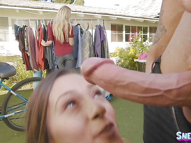 Sneaky sex in the yard with nasty teen Jaye Summers