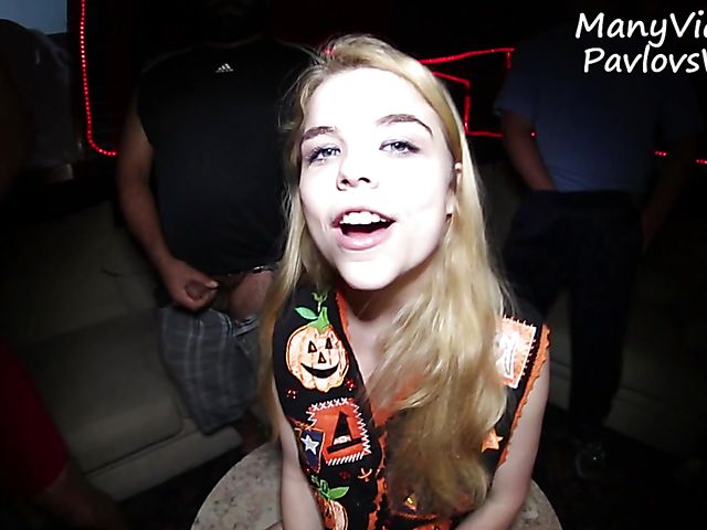 Blonde bukkake slut Cloe Palmer milks cocks