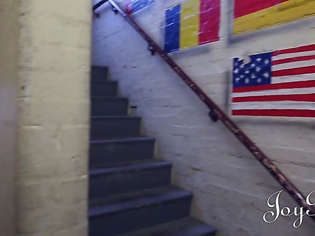 International FFM threesome with Stella Cox and Amber Nevada